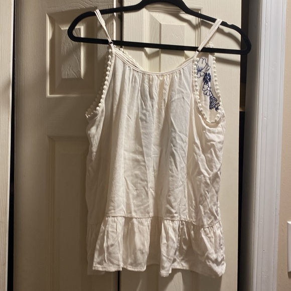 Tank - Picture 2 of 3